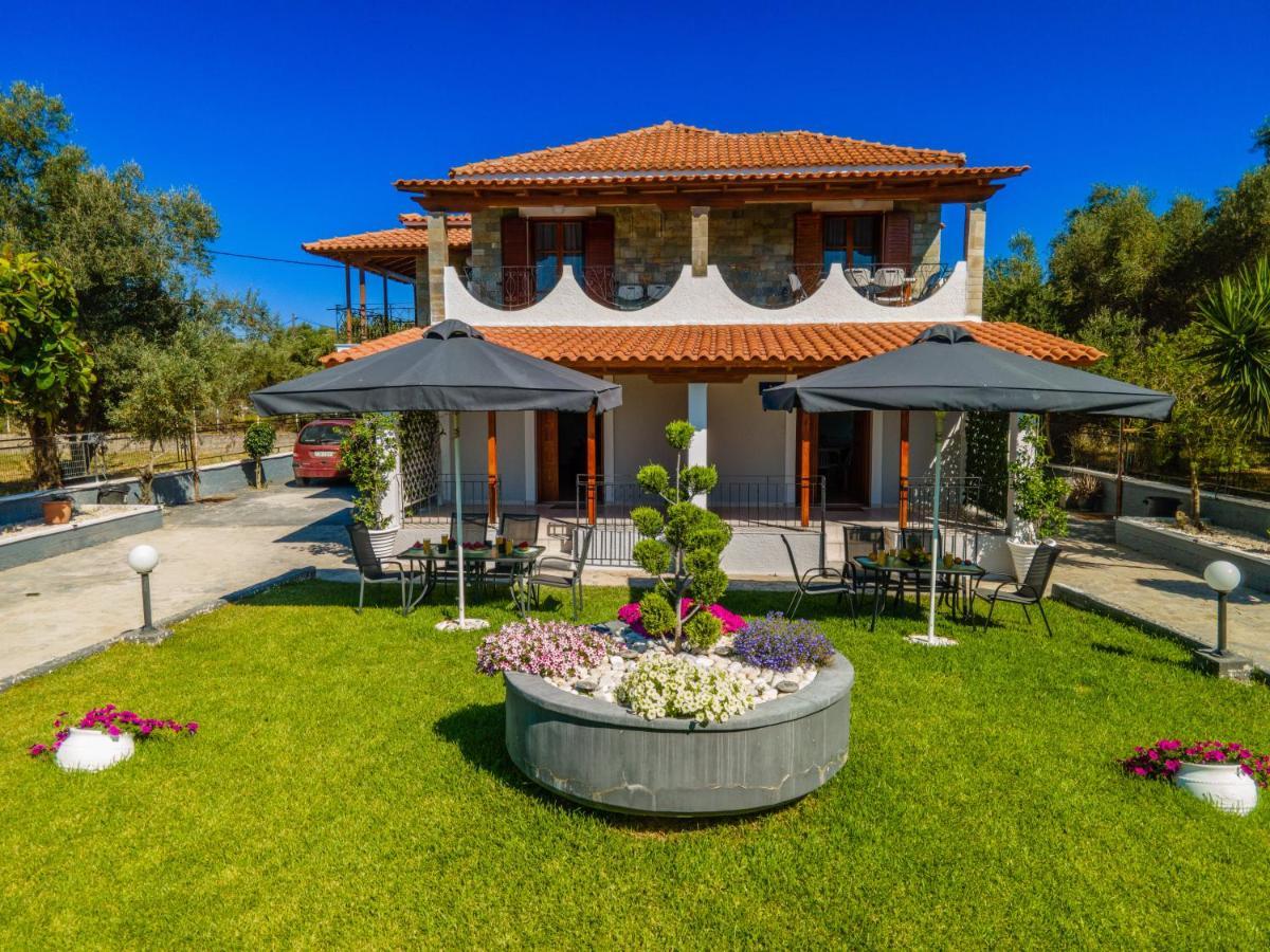 Afroditi Holiday Home - Yellow Apartment Свороната Экстерьер фото